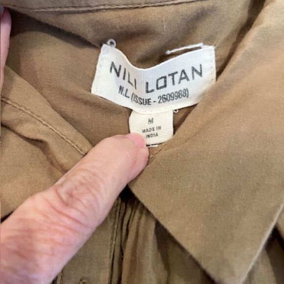 Nili Lotan Miles Blouse in Camel Tan Button Front Collar FOR REPAIR Size Medium - Picture 9 of 15